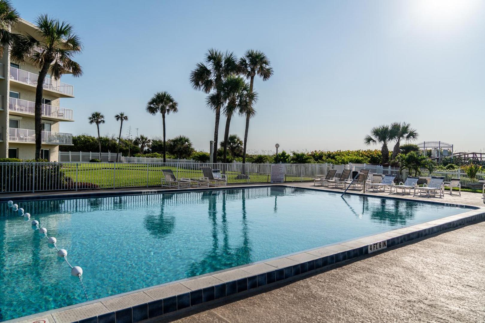 Cocoa Beach Towers Exterior foto